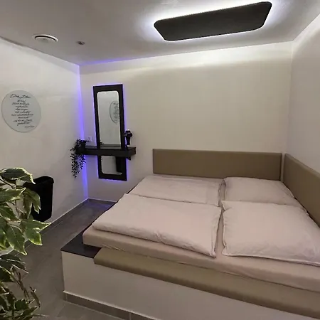 Apart Otel Me And 3*